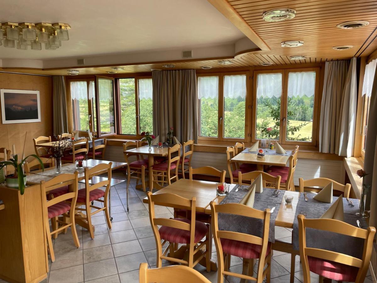 Hotel Restaurant Gommerhof Reckingen Exterior photo