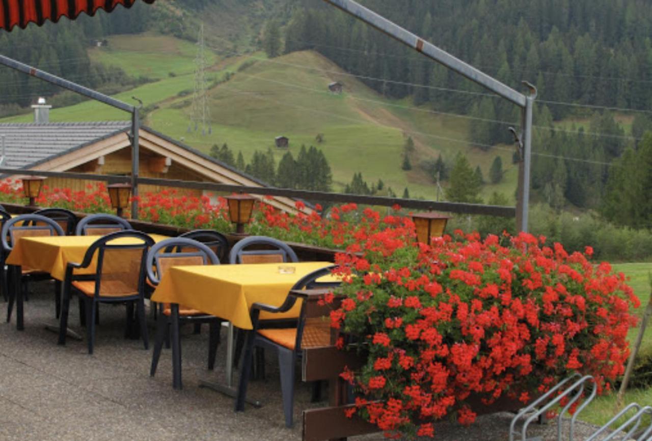 Hotel Restaurant Gommerhof Reckingen Exterior photo