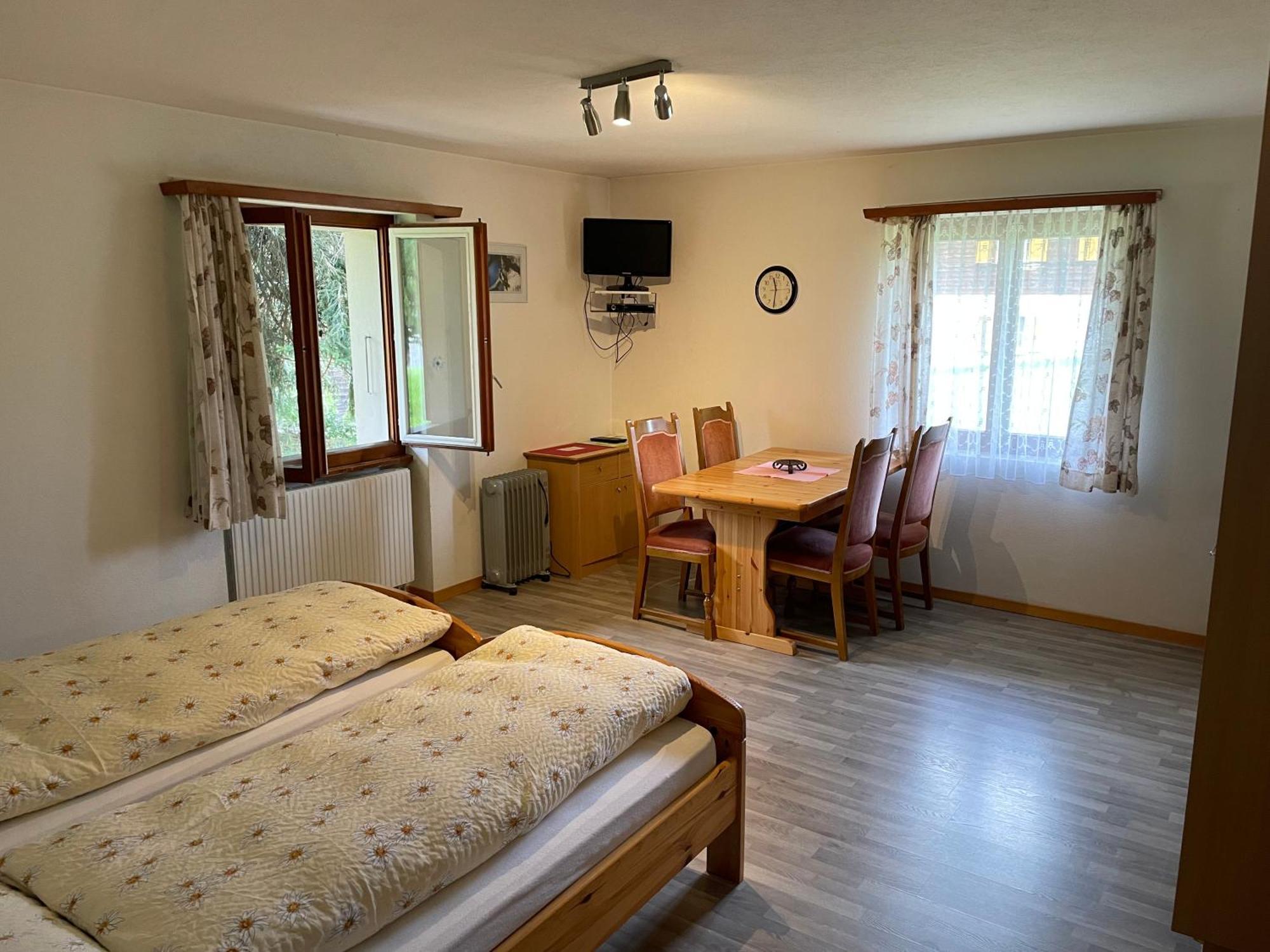 Hotel Restaurant Gommerhof Reckingen Room photo